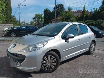 Usata Peugeot 207 68 CV (50 kW) 2013 Grigio Berlina