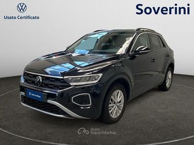 Usata VW T-Roc Life 110 CV (80 kW) 2022 Nero SUV