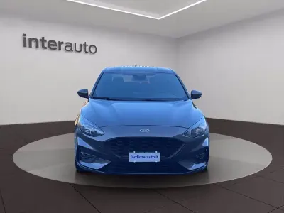 Käytetty Ford Focus ST-Line 125 HP (91 kW) 2021 Harmaa Sedan