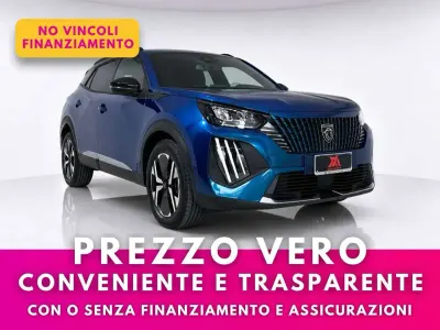 Usata Peugeot 2008 Allure 101 CV (74 kW) 2025 Blu SUV