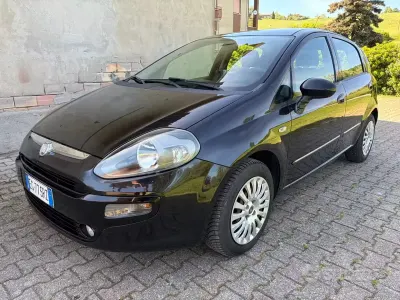 Usata Fiat Punto Evo 69 CV (50 kW) 2011 Nero Utilitaria