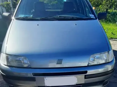 Brugt Fiat Punto 73 HK (53 kW) 1995 Grå Sedan