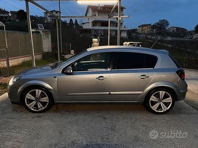 Occasion Opel Astra 101 ch (74 kW) 2004 Gris Berline