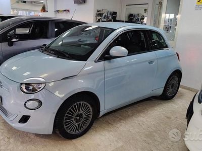 Usata Fiat 500e 86 kW (118 CV) 2020 Blu Berlina