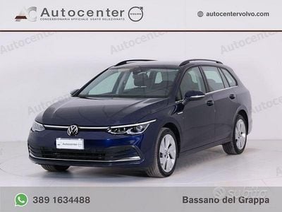 Usata VW Golf VIII Style 150 CV (110 kW) 2022 Blu Station wagon