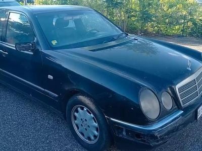 Begagnad Mercedes 250 150 HK (110 kW) 1998 Sedan