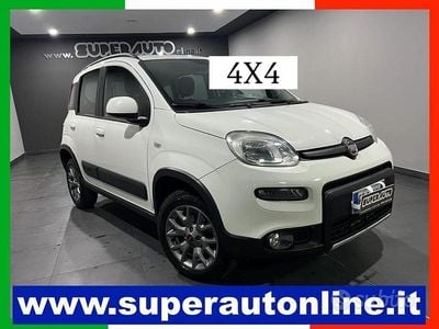 Usata Fiat Panda 4x4 S 95 CV (69 kW) 2017 Bianco Utilitaria