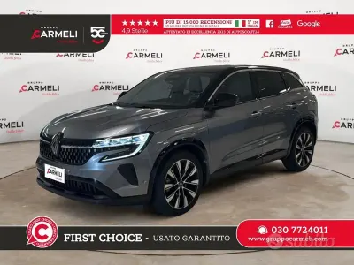 Usata Renault Austral Techno 199 CV (146 kW) 2023 Grigio SUV