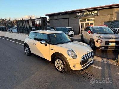 Usata Mini One D 95 CV (69 kW) 2015 Beige Utilitaria