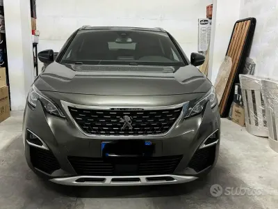 Usata Peugeot 3008 GT-line 131 CV (96 kW) 2019 Grigio SUV