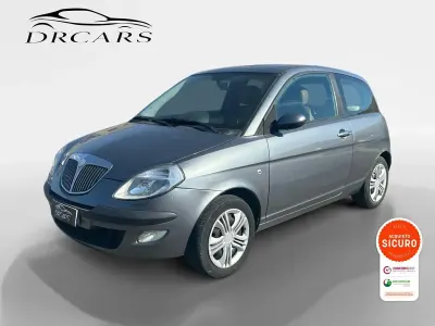 Usata Lancia Ypsilon 69 CV (50 kW) 2006 Grigio Utilitaria