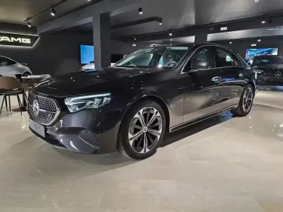 Usado Mercedes E220 Advanced 197 CV (144 kW) 2025 Gris Berlina