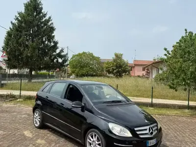 Usata Mercedes B180 109 CV (80 kW) 2008 Monovolume
