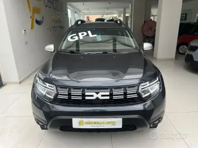 Usata Dacia Duster Expression 101 CV (74 kW) 2023 Grigio metallizzato SUV