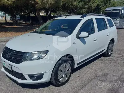 Usata Dacia Logan MCV Lauréate 75 CV (55 kW) 2015 Bianco Station wagon