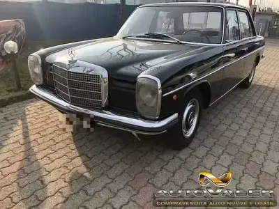 Usata Mercedes 230 134 CV (98 kW) 1969 Blu Berlina