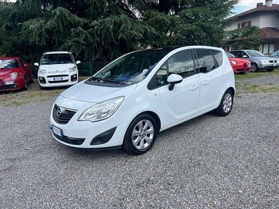 Usata Opel Meriva Cosmo 120 CV (88 kW) 2011 Bianco Monovolume