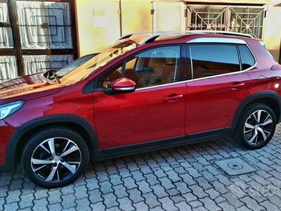 Usata Peugeot 2008 110 CV (80 kW) 2017 Rosso SUV