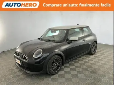 Usata Mini Cooper Classic 114 kW (156 CV) 2025 Nero Utilitaria