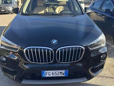 Usata BMW X1 Advantage 190 CV (139 kW) 2016 Oro SUV