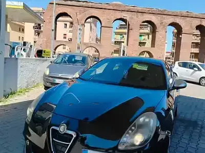 Usata Alfa Romeo Giulietta Distinctive 170 CV (125 kW) 2013 Nero Utilitaria
