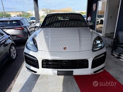 Usata Porsche Cayenne 340 CV (250 kW) 2023 Grigio SUV