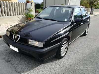 Usata Alfa Romeo 155 126 CV (92 kW) 1995 Nero Berlina