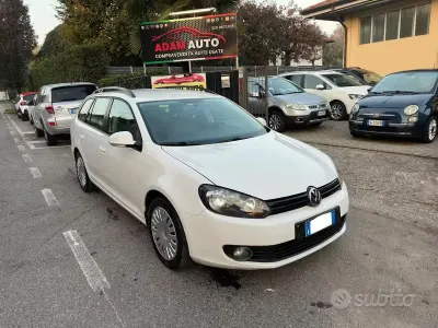 Usata VW Golf VI Comfortline 105 CV (77 kW) 2011 Bianco Station wagon