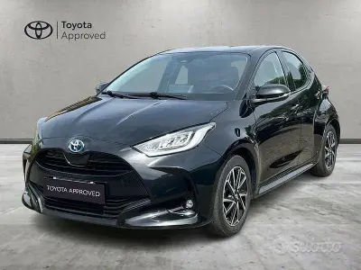 Usata Toyota Yaris Hybrid Trend 116 CV (85 kW) 2022 Nero Berlina