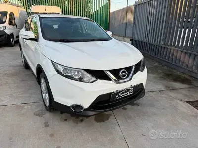 Usata Nissan Qashqai Tekna 131 CV (96 kW) 2014 Bianco SUV