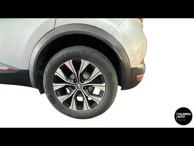 Usata Renault Captur Techno 140 CV (102 kW) 2023 Grigio scuro SUV