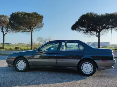 Käytetty Alfa Romeo 164 145 HP (106 kW) 1992 Musta Sedan