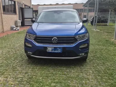 Usata VW T-Roc Style 110 CV (80 kW) 2021 Blu SUV