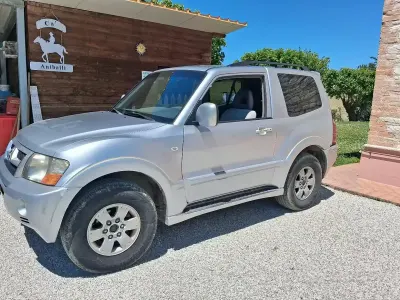 Usata Mitsubishi Pajero 115 CV (84 kW) 2005 Grigio SUV
