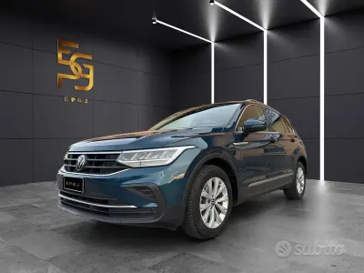 Usata VW Tiguan Life 150 CV (110 kW) 2023 Verde SUV