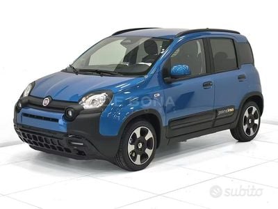 Nuova Fiat Panda Cross Cross 70 CV (51 kW) 2025 Azzurro Utilitaria