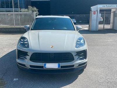 Porsche Macan S