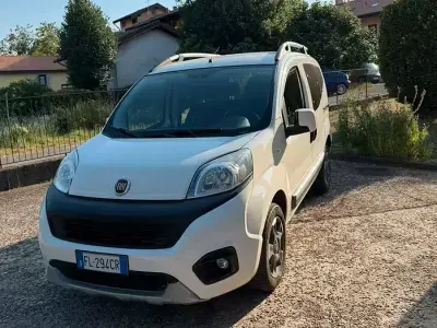 Usata Fiat Qubo Trekking 80 CV (58 kW) 2017 Bianco Monovolume