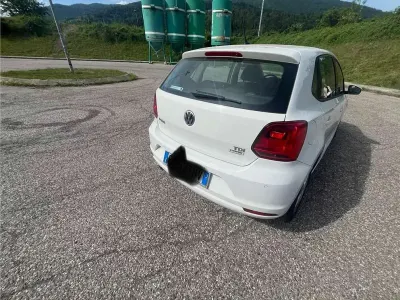 Usata VW Polo Highline 90 CV (66 kW) 2017 Berlina