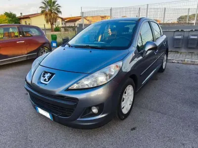 Usata Peugeot 207 73 CV (53 kW) 2010 Grigio Berlina