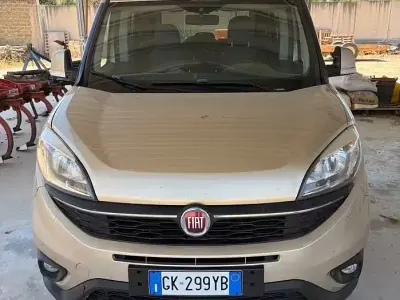 Usata Fiat Doblò 90 CV (66 kW) 2015 Monovolume