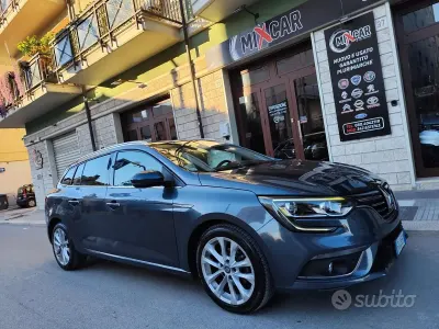 Usata Renault Mégane GrandTour 110 CV (80 kW) 2016 Grigio Station wagon