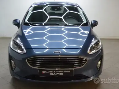 Usata Ford Fiesta 75 CV (55 kW) 2019 Azzurro Utilitaria