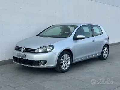 Usata VW Golf VI 102 CV (75 kW) 2009 Grigio Utilitaria
