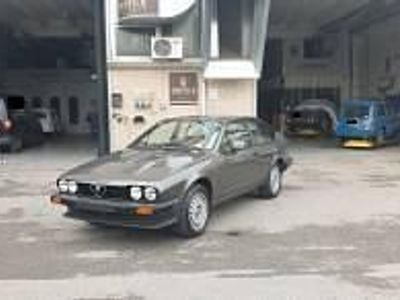 Usata Alfa Romeo GTV 158 CV (116 kW) 1981 Grigio Coupé