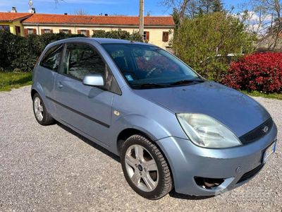 usata Ford Fiesta 1400 TDI diesel ideale neopatentati