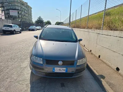 Usata Fiat Stilo Active 116 CV (85 kW) 2004 Argento Station wagon