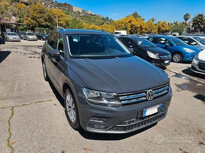 Usata VW Tiguan Business 150 CV (110 kW) 2018 Grigio SUV