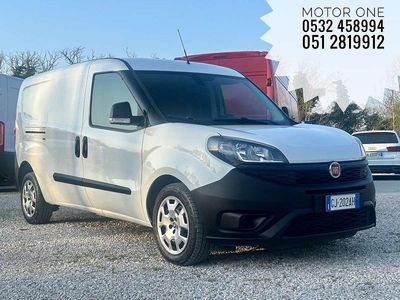 Usata Fiat Doblò 120 CV (88 kW) 2022 Bianco Monovolume