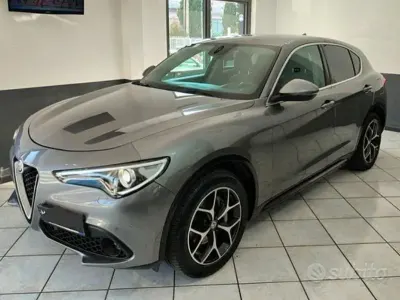 Usata Alfa Romeo Stelvio 190 CV (139 kW) 2020 Grigio SUV